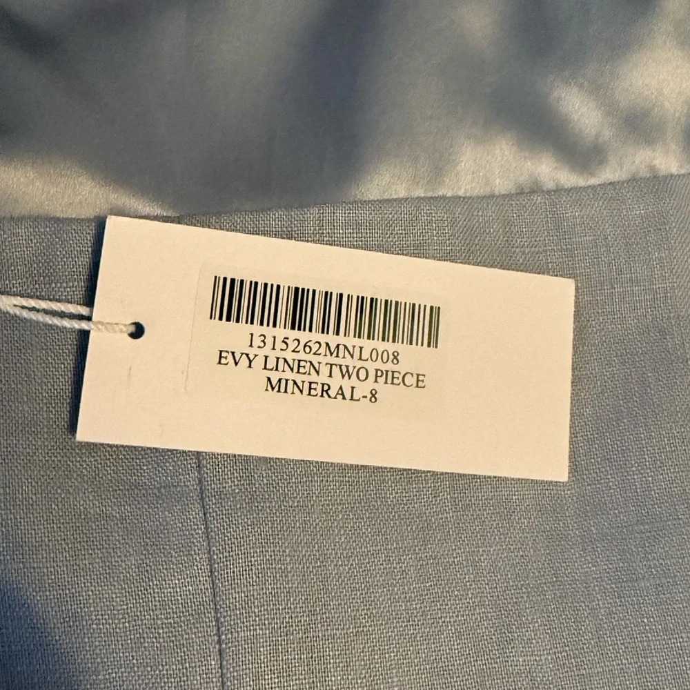 NWT Reformation Evy Linen Two Piece Size 8 - Picture 7 of 9